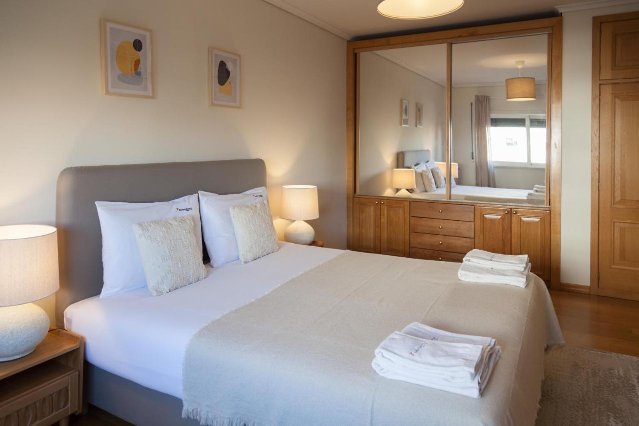 Flh Cascais Wooden Spacious Apartment المظهر الخارجي الصورة